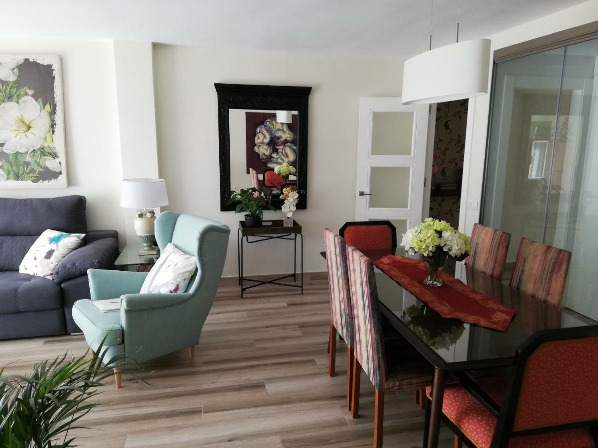 Apartamento Aurora Málaga Dış mekan fotoğraf